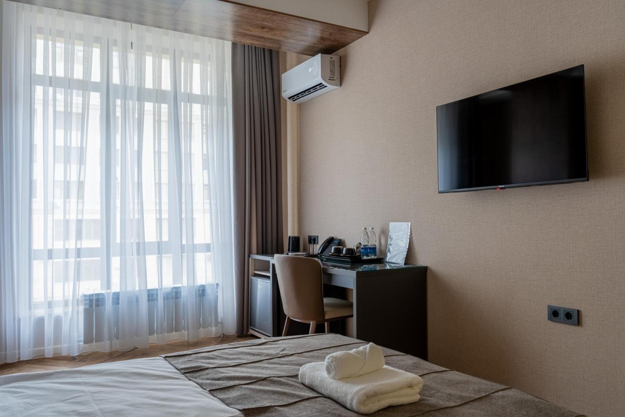 Five Hotel Bishkek Exterior foto