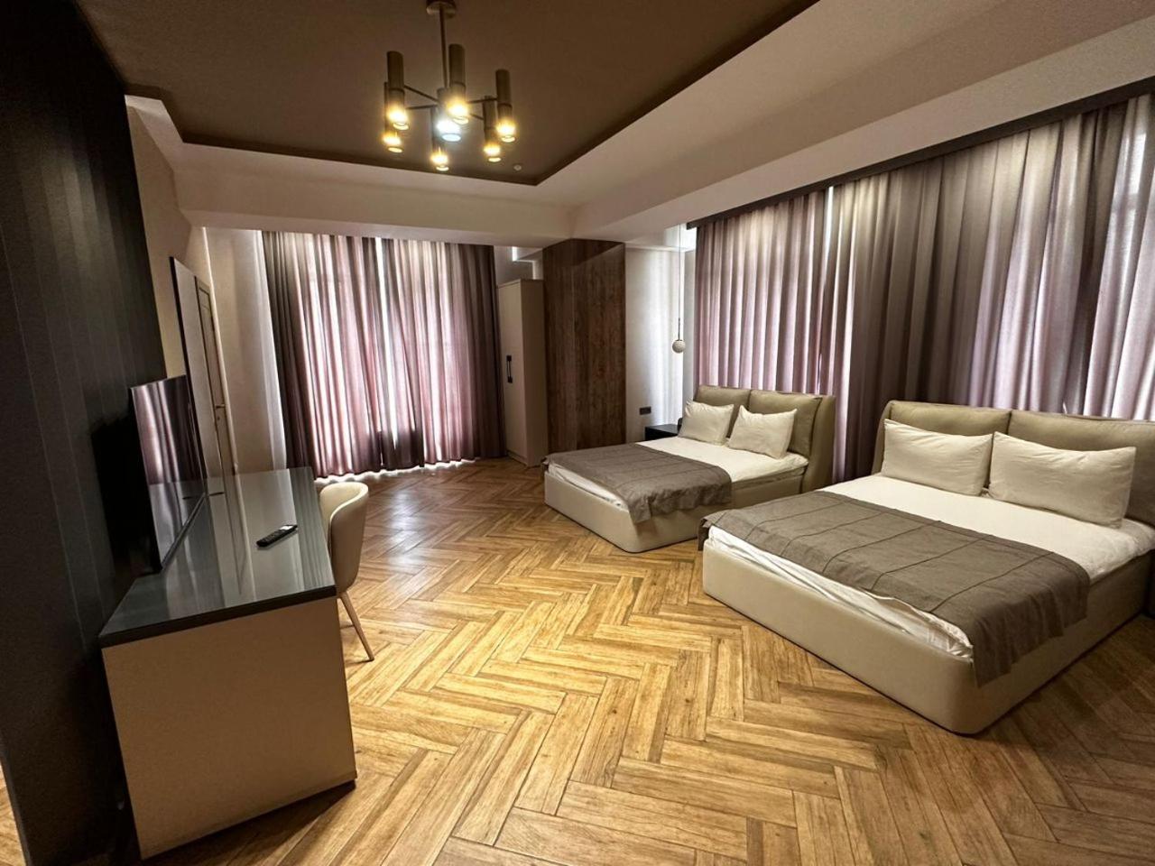Five Hotel Bishkek Exterior foto